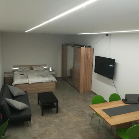 Place Near Casino Mond - Apartma Urska 셴틸 외부 사진
