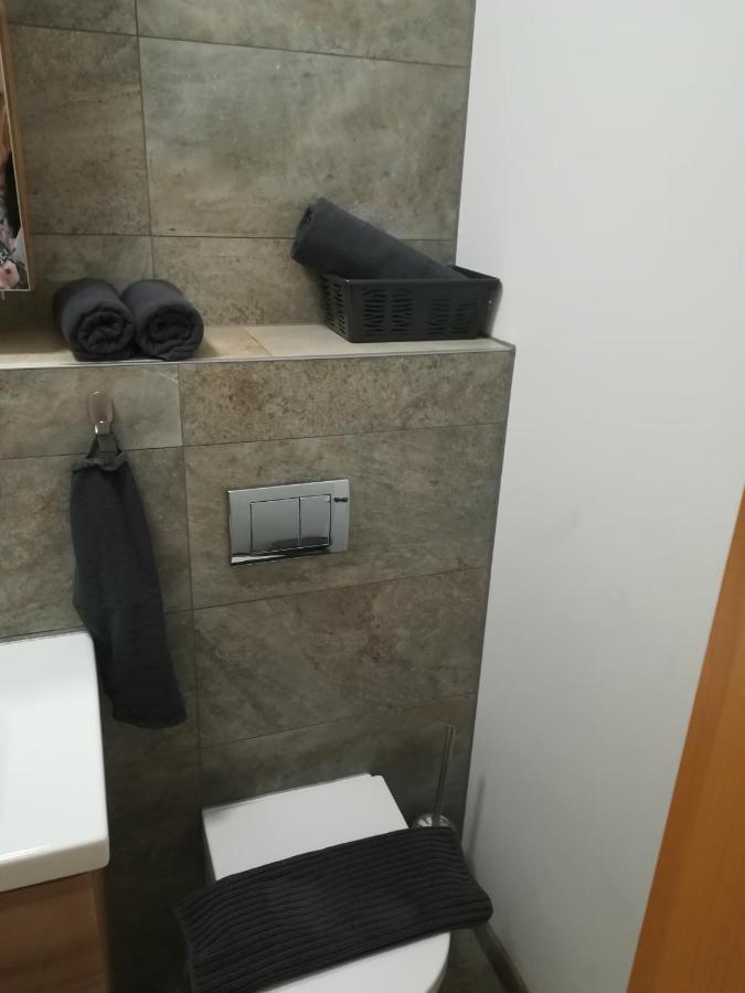Place Near Casino Mond - Apartma Urska 셴틸 외부 사진
